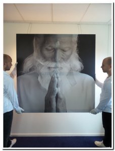 Nieuw groot canvas druk zwart wit biddende man 140x140cm